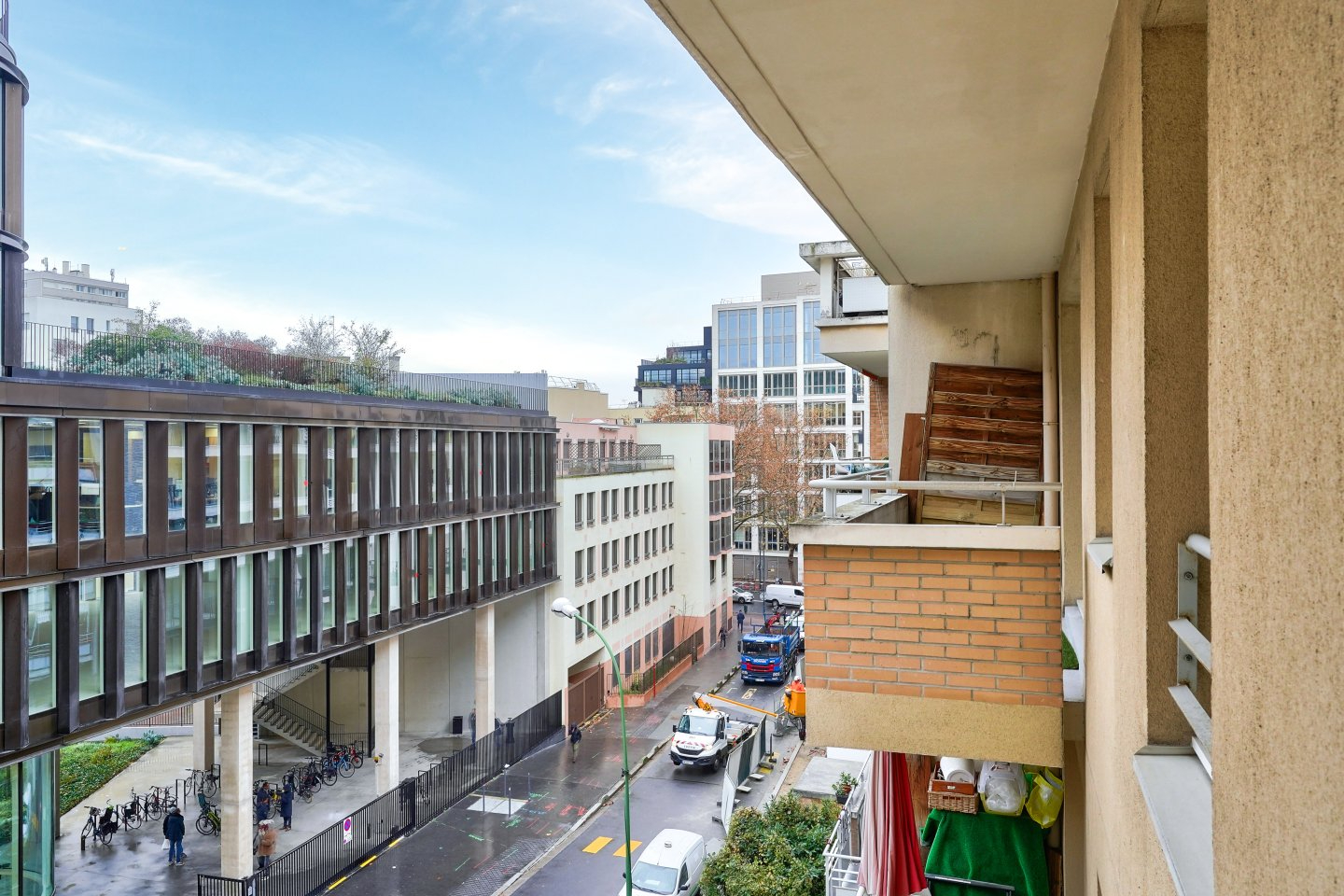 Appartement 3 pièces à vendre sans vis à vis proche ligne 14